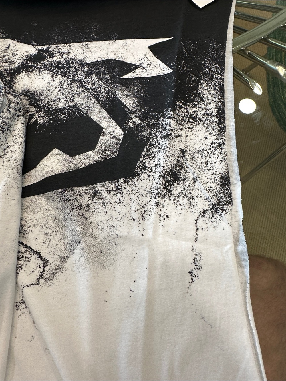 NWT Nasty Pig Black & White Graphic shredder Tank - Picture 5 of 6